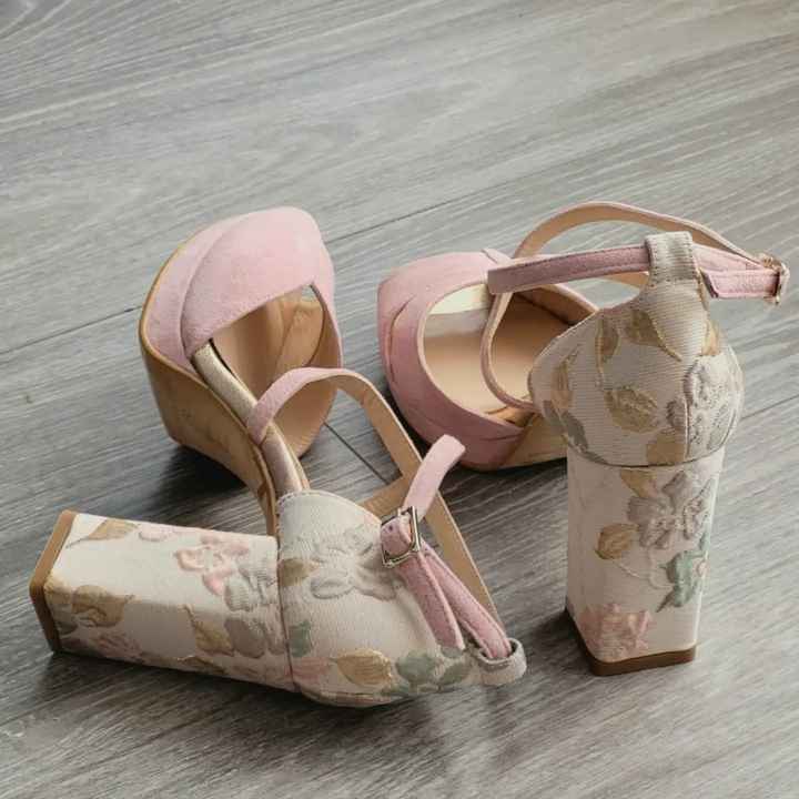 Ayuda Zapatos - 1