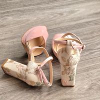 Duda zapatos. - 1