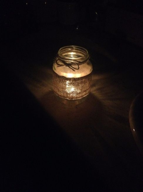 Bote 2 decorado por mi. A oscuras con vela.