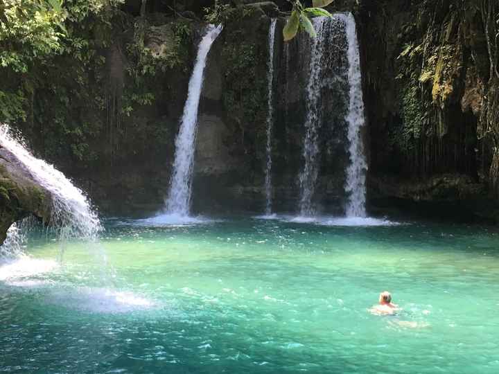 Kawasan Falls