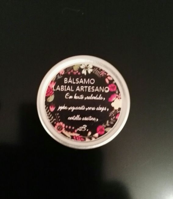 Balsamos labiales artesanos - 2