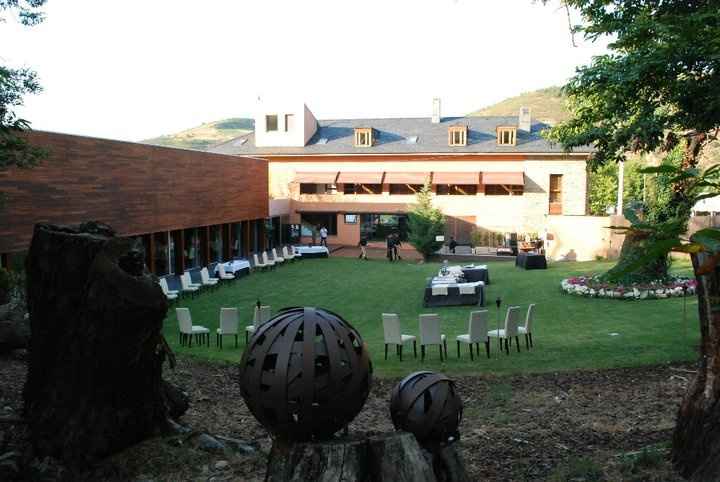 Jardín del restaurante para el cóctel