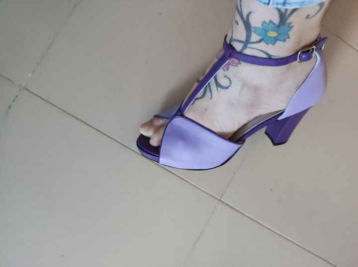 Color de zapatos morado clarito o morado oscuro?? - 1