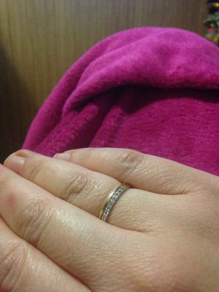 Pongamos todas nuestro anillo de compromiso - 1