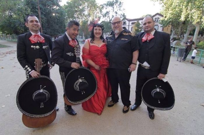 MARIACHIS