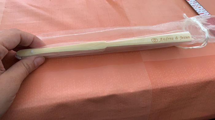 Habéis comprado abanicos para regalar? 4