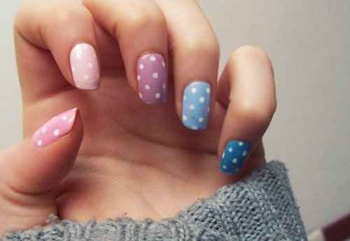 uñas con topitos