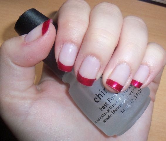 uñas francesas rojas