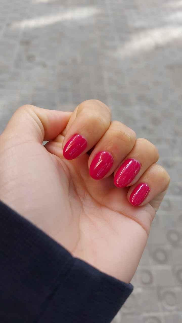 Uñas de novia, ✔️ - 1