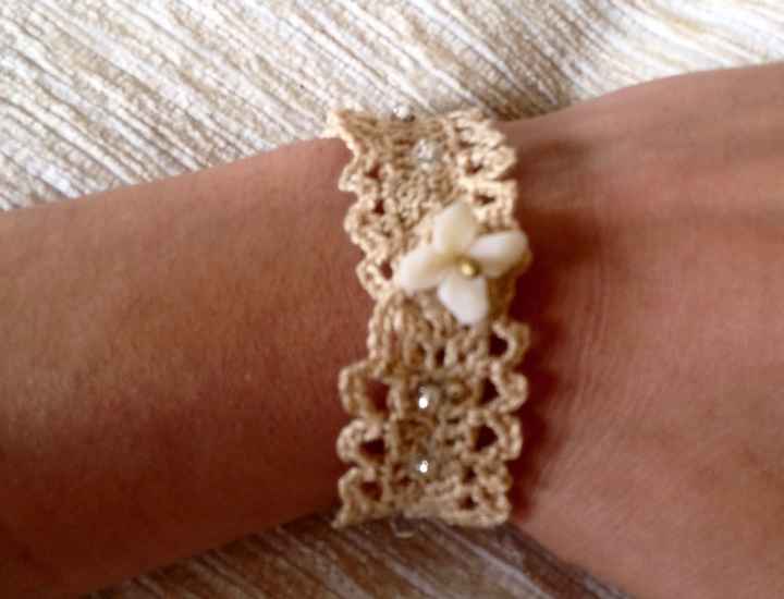 Pulsera hecha con tela del vestido de novia - 2