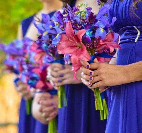 COLORES DE FLORES Y VESTIDOS