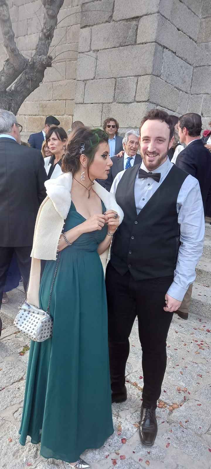 ¿Nos compartes un look tuyo como invitada? 📸 - 1