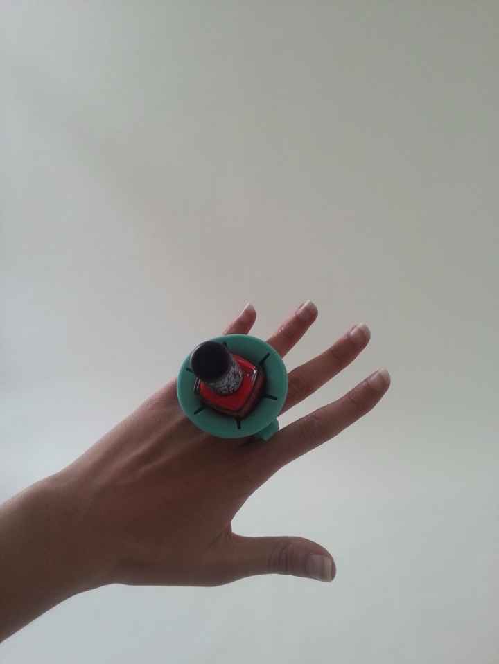 Soporte Pintauñas 2
