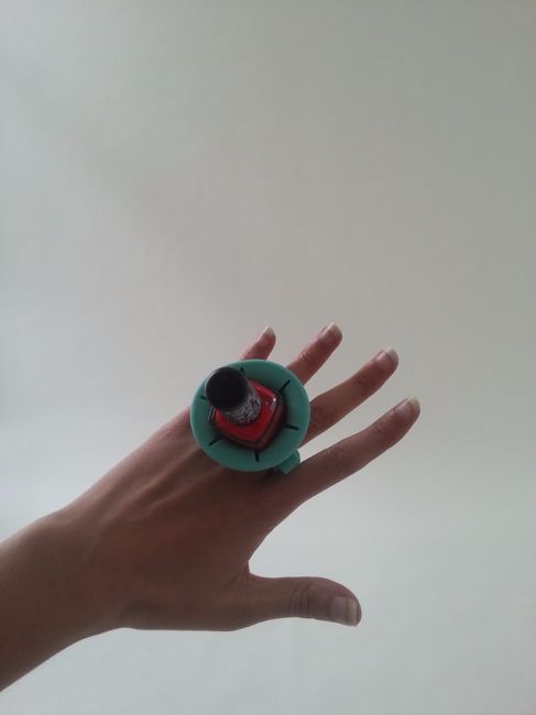 Soporte Pintauñas 2