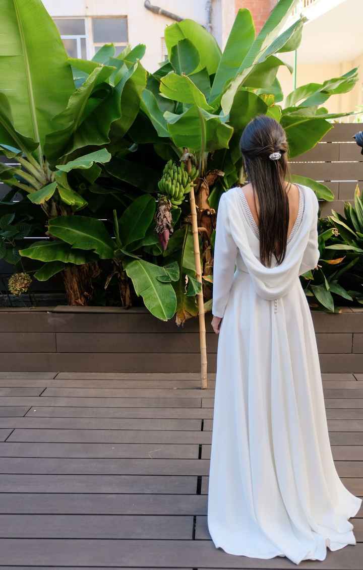 ¿Cómo es la espalda de tu vestido? - 1
