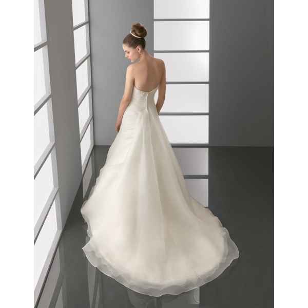 MI VESTIDO DE NOVIA