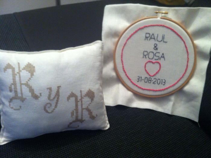 cojines porta-alianzas