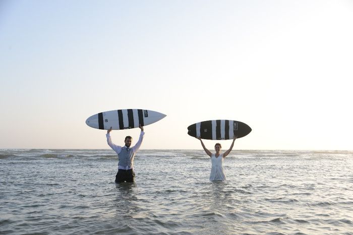 os gusta el surf? Eva y Luisete post-boda