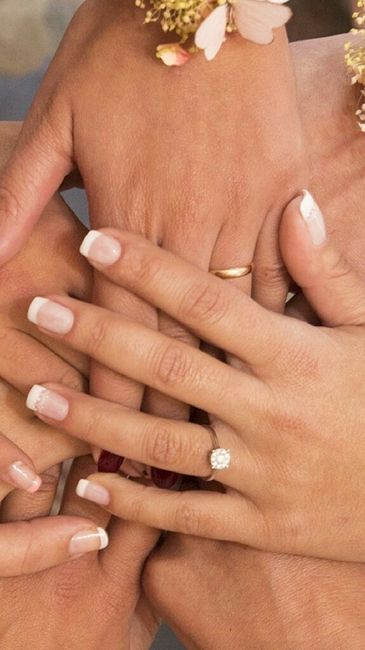Una ayudita con las uñas - 1