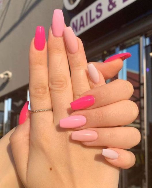 Diseños de uñas rosas 4