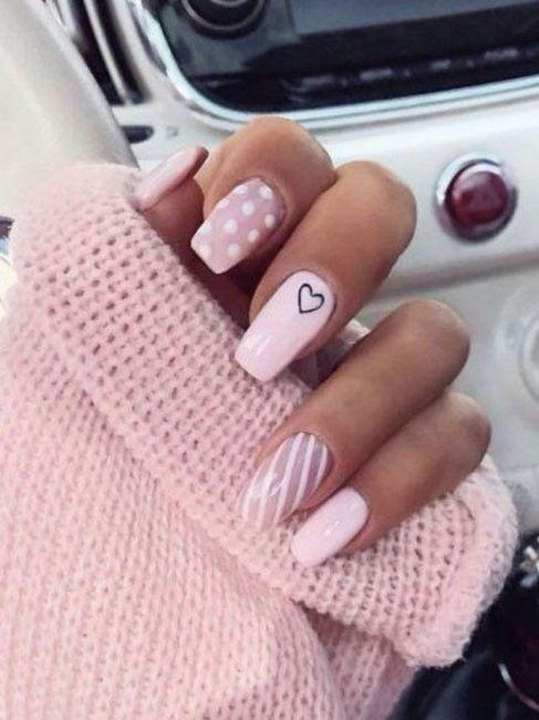 Diseños de uñas rosas 10