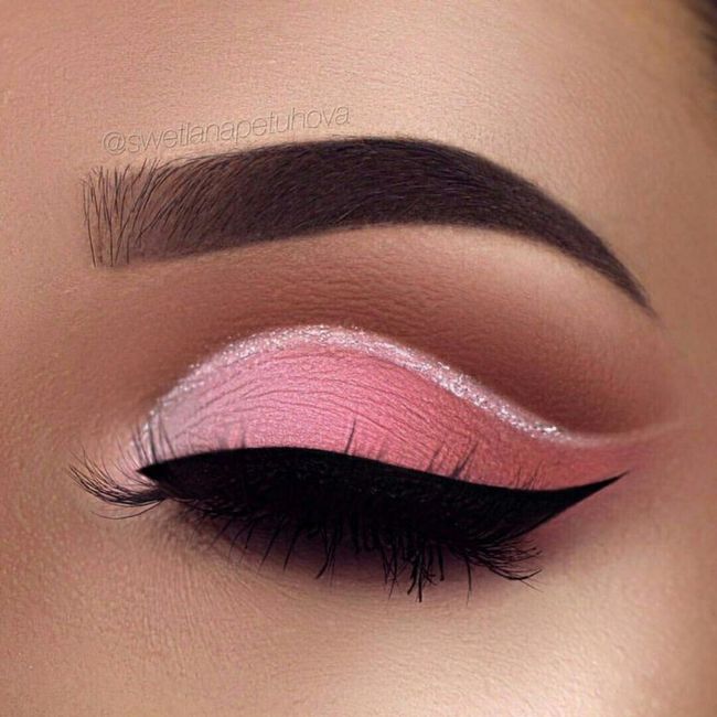 Maquillaje de ojos rosas 2