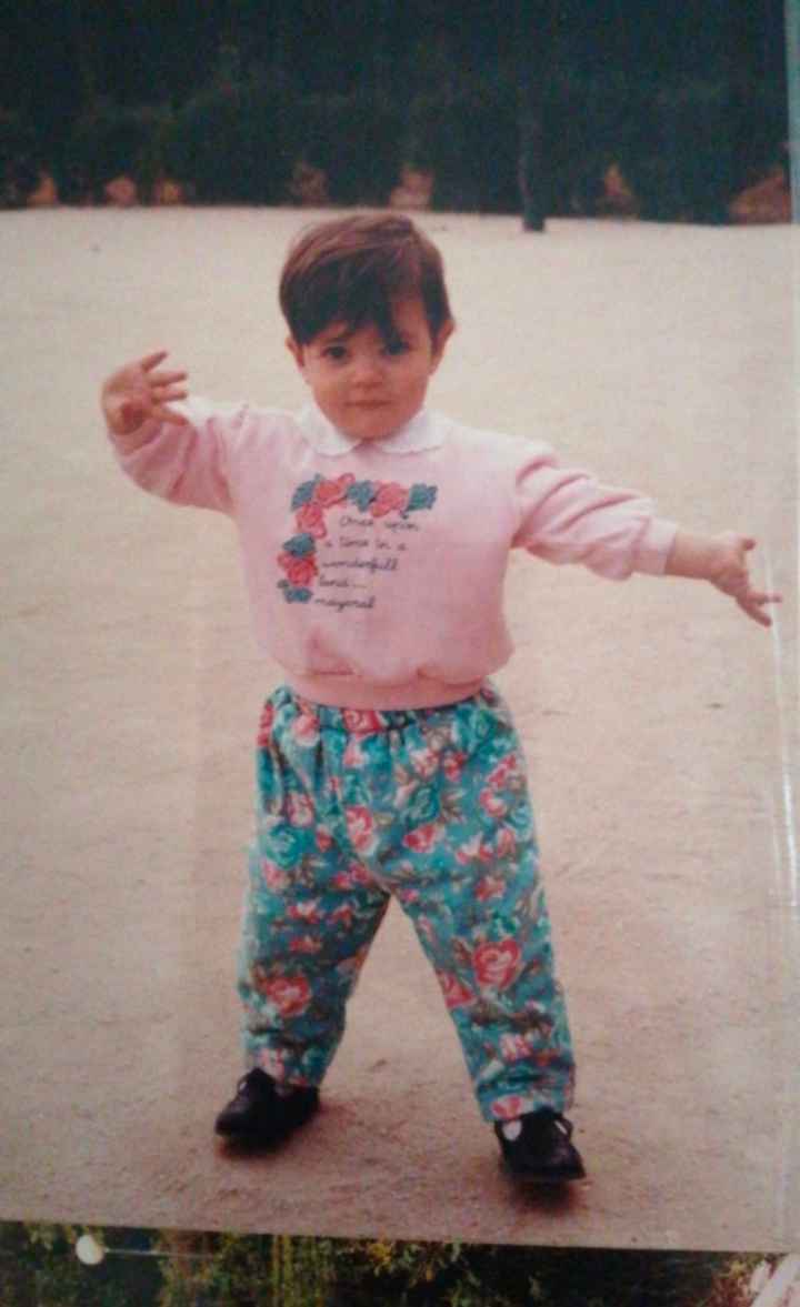 Hoy toca volver al pasado 🥰 ¿jugamos a enseñar una foto nuestra de cuando éramos pequeños? a veces v