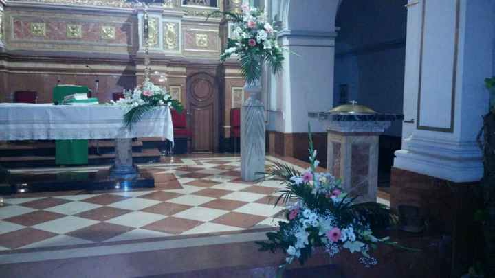 Mi decoración floral de la iglesia. - 3