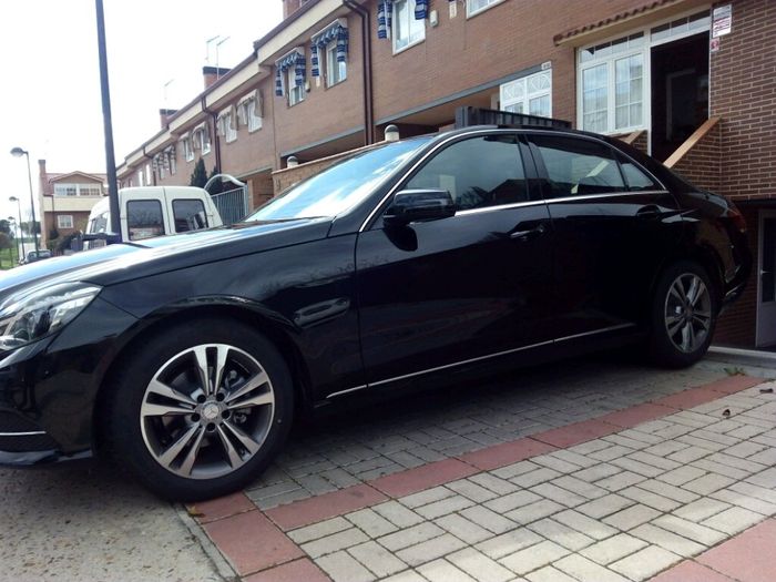 Coche de la novia blanco, negro o gris? - 1