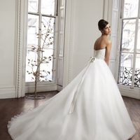 Alguna mas con un vestido de madeline gadner - 2