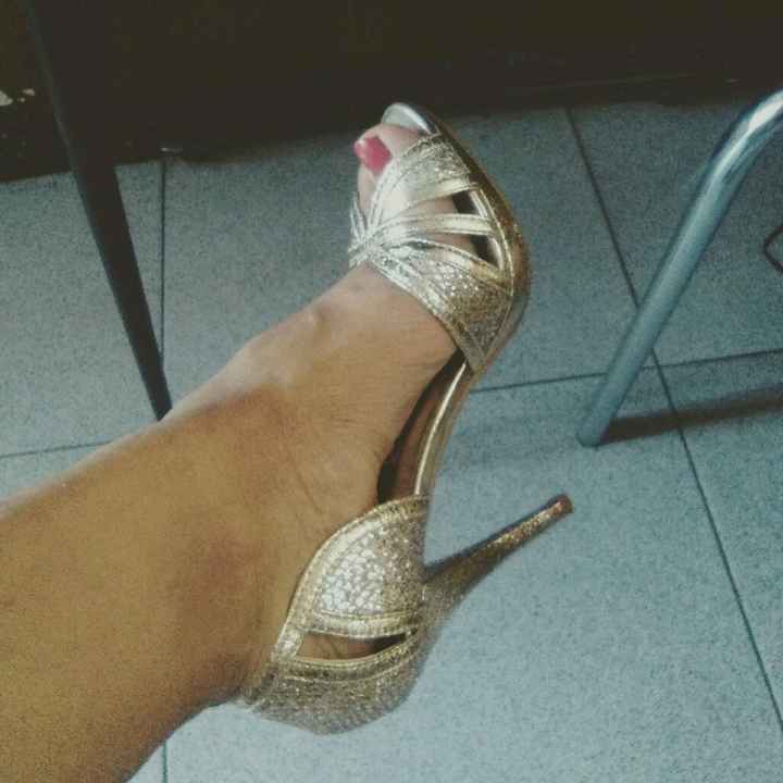 ¿Zapatos de novia blancos o de color? - 1