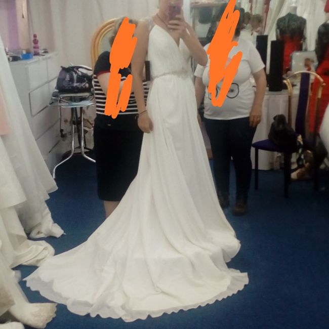 Enseño el no vestido de novia. 1