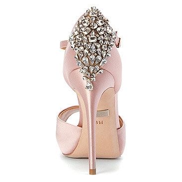 ¿cúales son vuestros zapatos? ¿blancos o de color? - 1