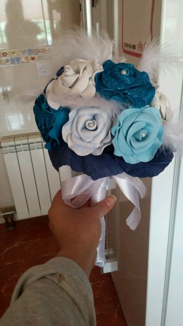 Intento de rosas de goma eva - 1