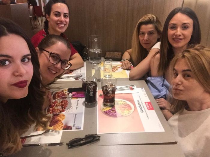 luego me invitaron a comer en el vips! nos reimos y fue un rato genial......