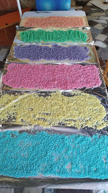 Teñir arroz para bodas. 7
