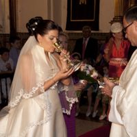 en la Iglesia con el Cáliz