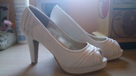 Zapatos, ropa interior y tocado - 3