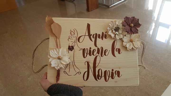 Mi sello y el cartel de ya viene la novia. - 1