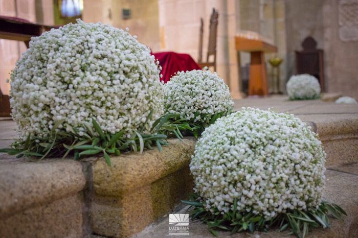 Flores en la iglesia - 2