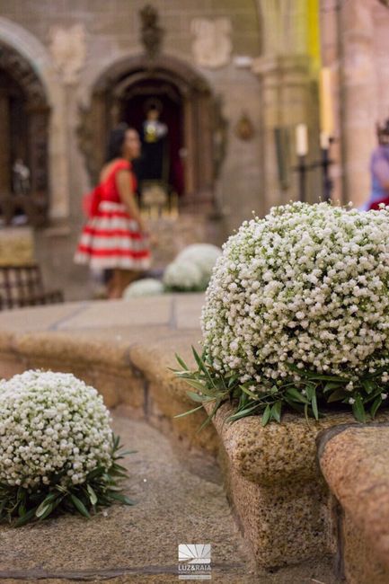 Flores en la iglesia - 5