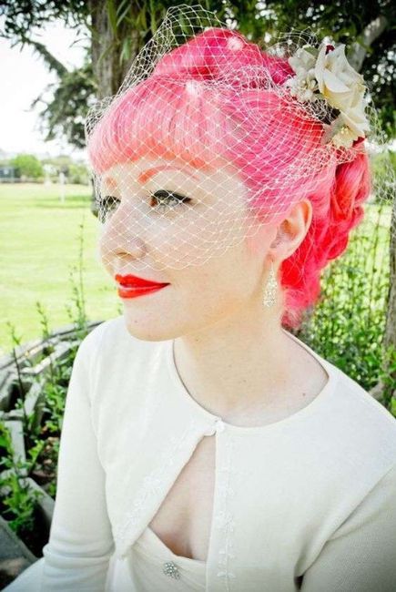 Novias pelo color