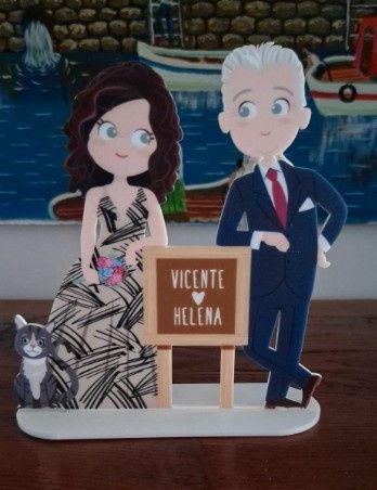 ¿Recomendaciones de proveedores que hagan figuritas para la tarta? 1