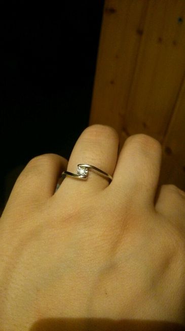 Pongamos todas nuestro anillo de compromiso - 1
