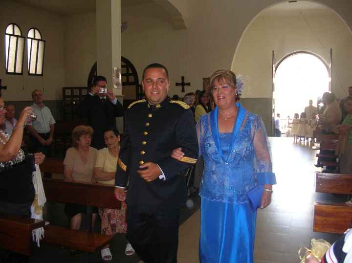 entrada del novio a la iglesia