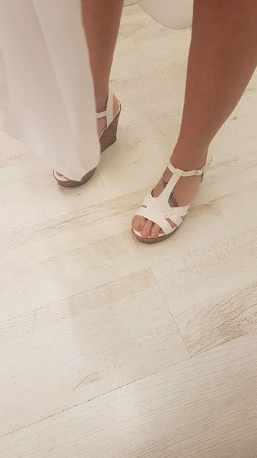 Donde encuentro los zapatos? Me enseñáis los vuestros? - 1