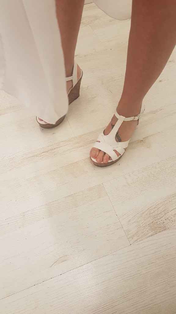 Donde encuentro los zapatos? Me enseñáis los vuestros? - 1