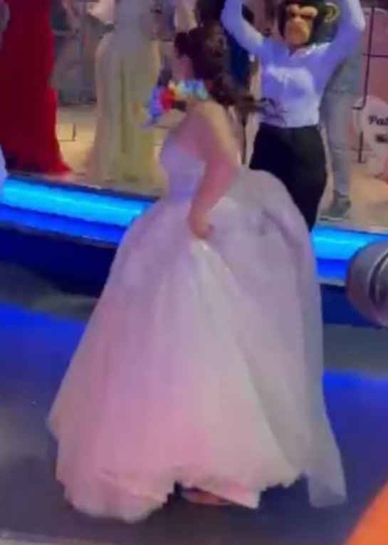 Ideas para recoger la cola del vestido de novia - 1