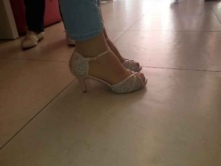 Mis zapatos preciosos! - 1