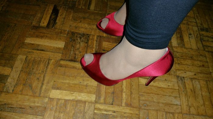 Zapatos diferentes - 1